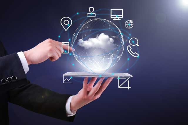 使用 CSS 选择器 :first-child 精确控制同类元素样式